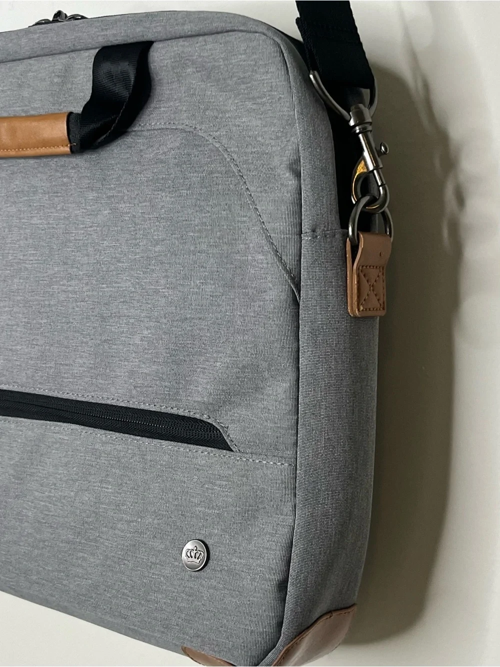 PKG Annex Messenger 16” Laptop Bag New